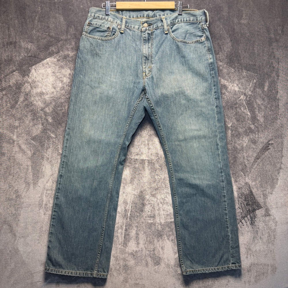 Levi's Jeans Mens 36x32 Blue Cotton 559 Relaxed Straight Leg Light Wash Denim